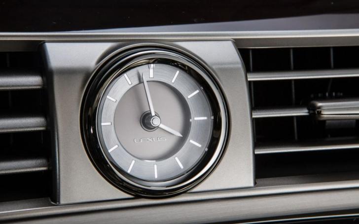 Lexus LS 460/Gamintojo nuotrauka