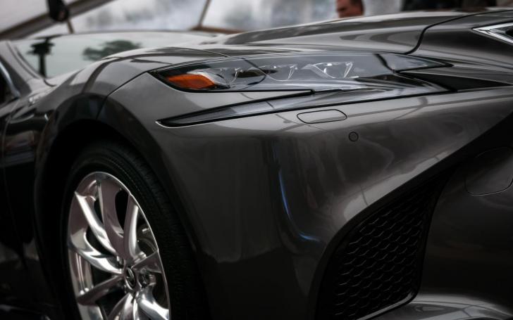 Lexus LS