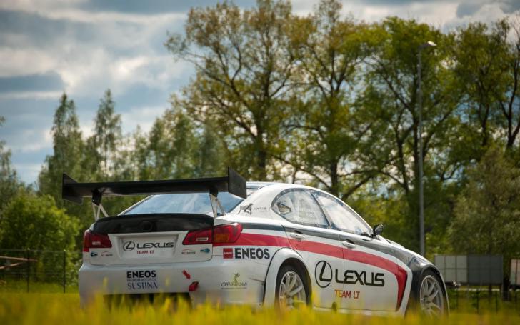 Lexus IS F