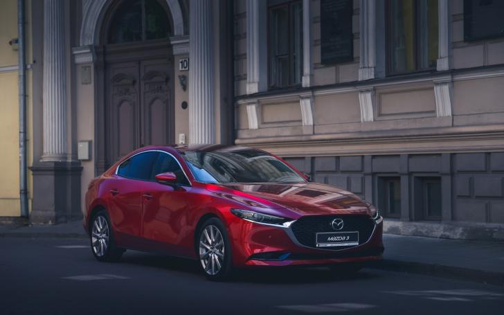 Mazda3 sedanas