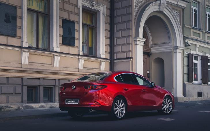 Mazda3 sedanas