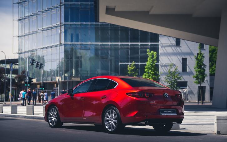 Mazda3 sedanas