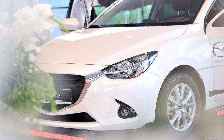 Mazda2