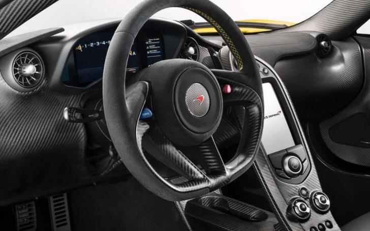 McLaren P1/Gamintojo nuotrauka