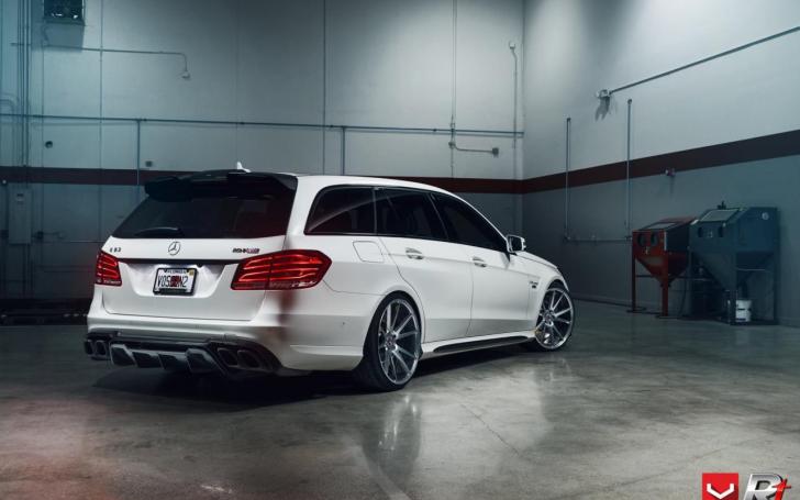 Mercedes-AMG E63 RENNtech/Gamintojo nuotrauka