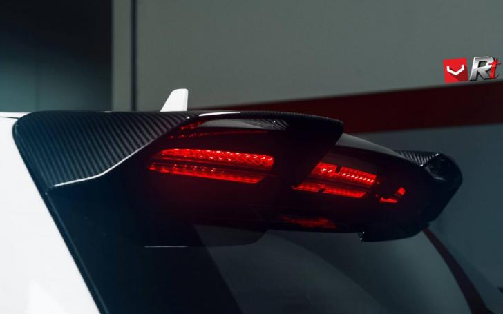 Mercedes-AMG E63 RENNtech/Gamintojo nuotrauka