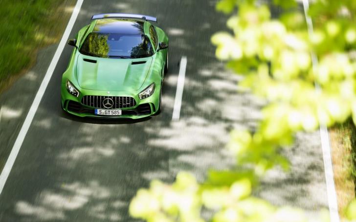 Mercedes-AMG GT R