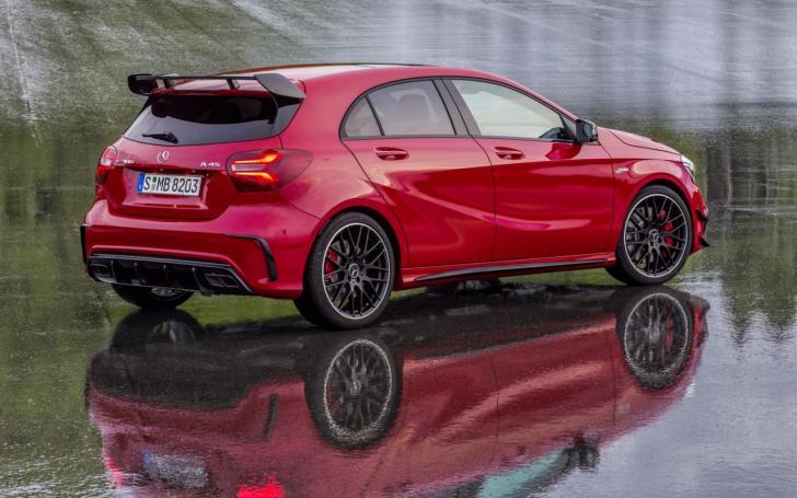 Mercedes-Benz A45 AMG/Gamintojo nuotrauka