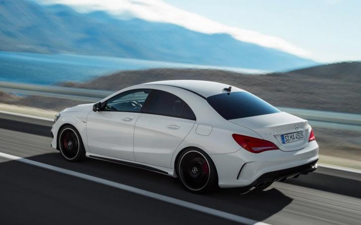 Mercedes-Benz CLA 45 AMG/Gamintojo nuotrauka