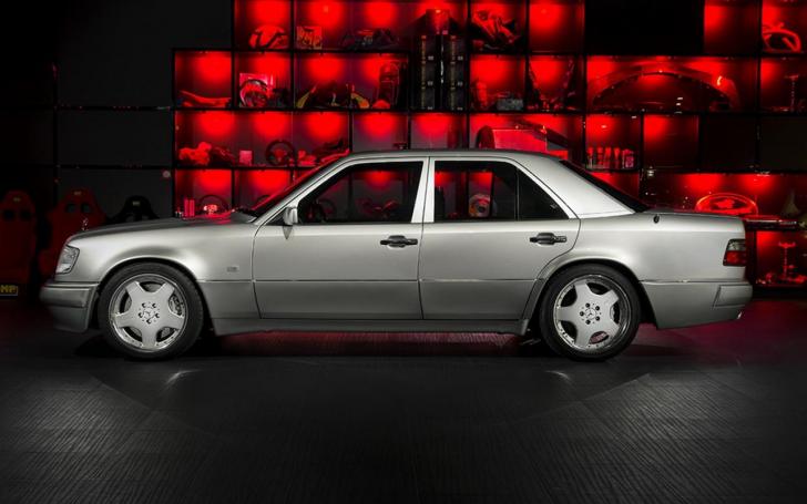 Mercedes-Benz E60 AMG Overdrive/Gamintojo nuotrauka