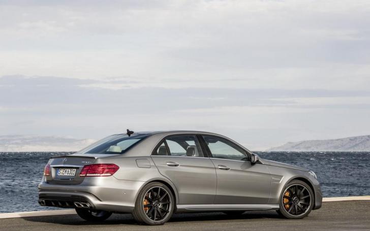 Mercedes-Benz E 63 AMG/Gamintojo nuotrauka