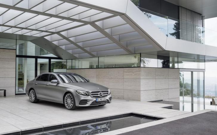 Mercedes-Benz E Class/Gamintojo nuotrauka