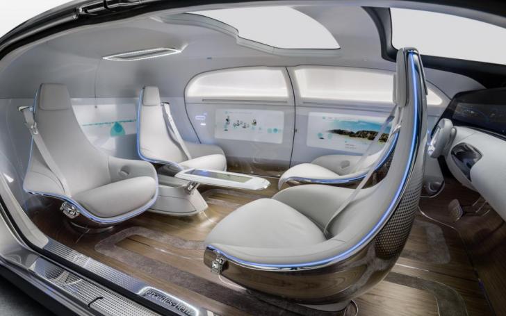 Mercedes-Benz F 105 Luxury in Motion/Gamintojo nuotrauka