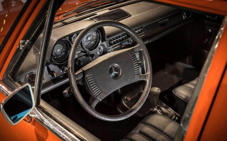 Mercedes-Benz La Pickup