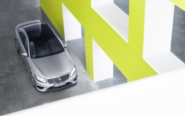 Mercedes-Benz S63 AMG/Gamintojo nuotrauka