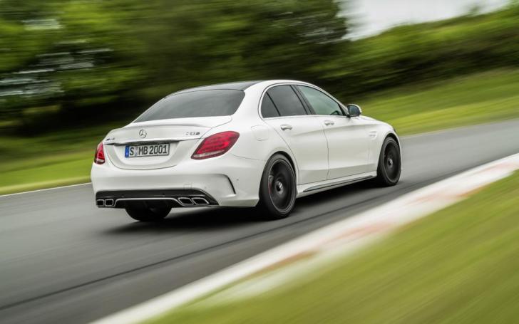 Mercedes-Benz C63 AMG/Gamintojo nuotrauka