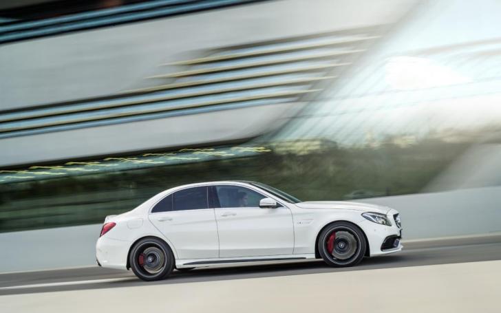 Mercedes-Benz C63 AMG/Gamintojo nuotrauka