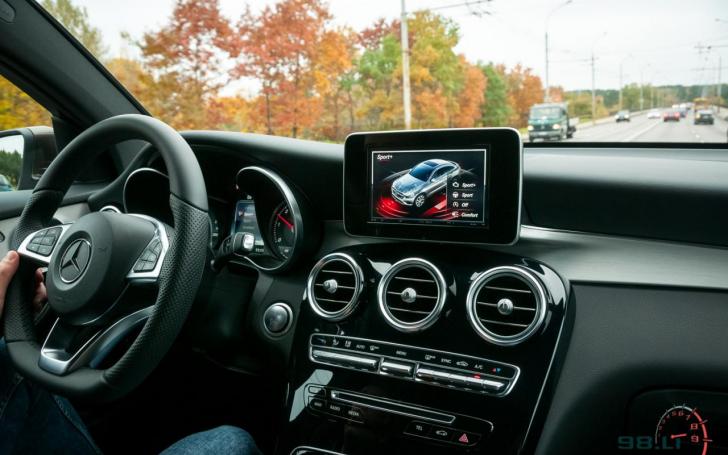 Mercedes-Benz GLC Coupe/Vytauto Pilkausko nuotrauka Mercedes-Benz GLC Coupe/Vytauto Pilkausko nuotrauka