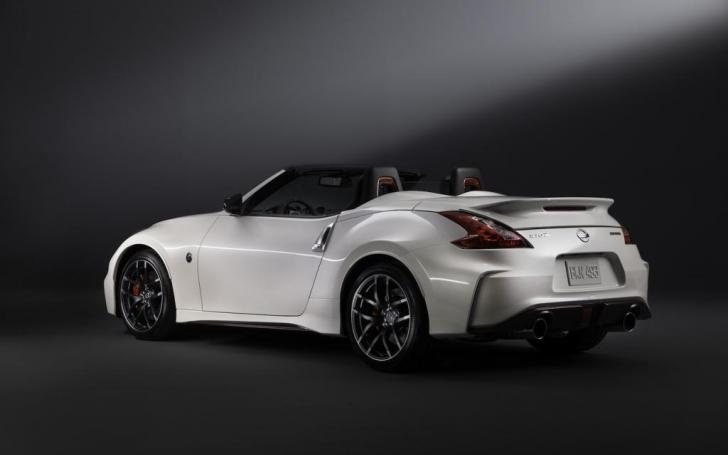 Nissan 370Z Nismo Roadster Concept/Gamintojo nuotrauka