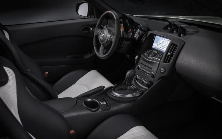 Nissan 370Z Nismo Roadster Concept/Gamintojo nuotrauka