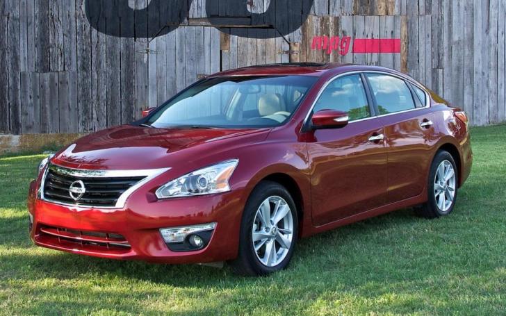 Nissan Altima/Gamintojo nuotrauka