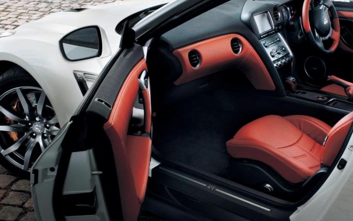 Nissan GT-R/Gamintojo nuotrauka