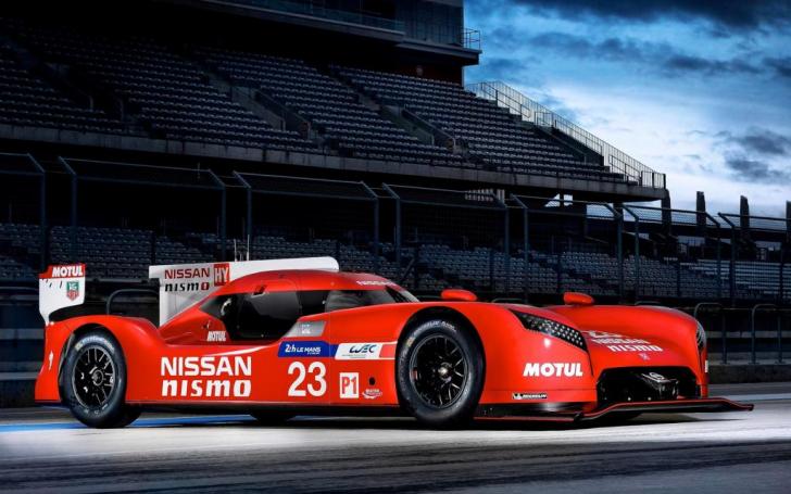 Nissan GT-R LM Nismo/Gamintojo nuotrauka