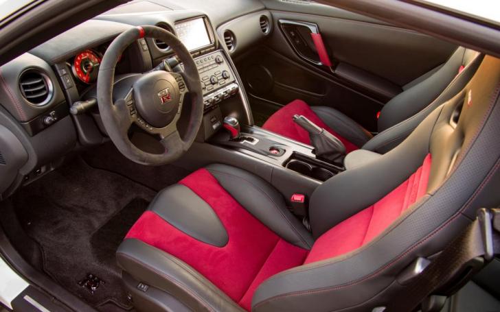 Nissan GT-R Nismo/Gamintojo nuotrauka