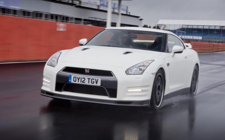 Nissan GT-R Track Pack Edition/Gamintojo nuotrauka
