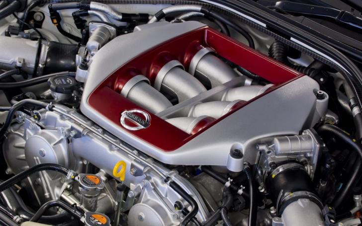 Nissan GT-R Track Pack Edition/Gamintojo nuotrauka