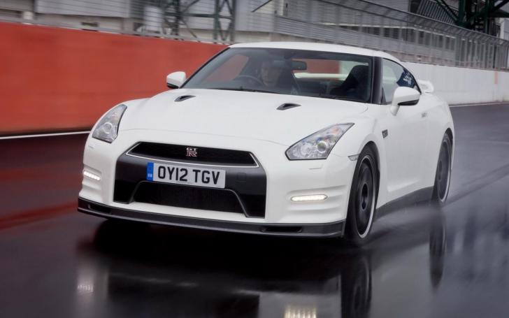 Nissan GT-R Track Pack Edition/Gamintojo nuotrauka
