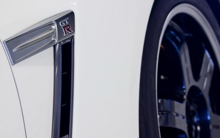 Nissan GT-R Track Pack Edition/Gamintojo nuotrauka