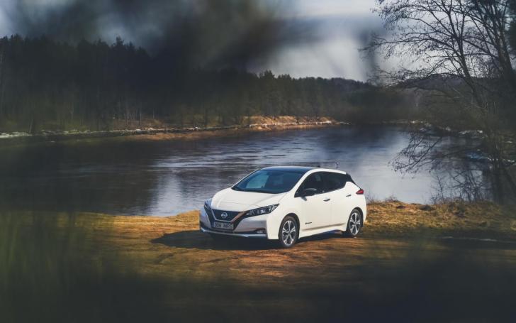 Nissan Leaf 2/V P Motors nuotrauka