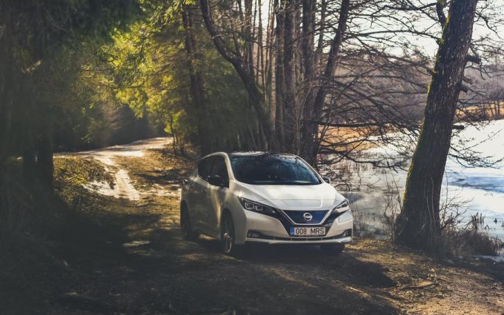 Nissan Leaf 2/V P Motors nuotrauka