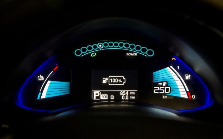 Nissan Leaf/Gamintojo nuotrauka