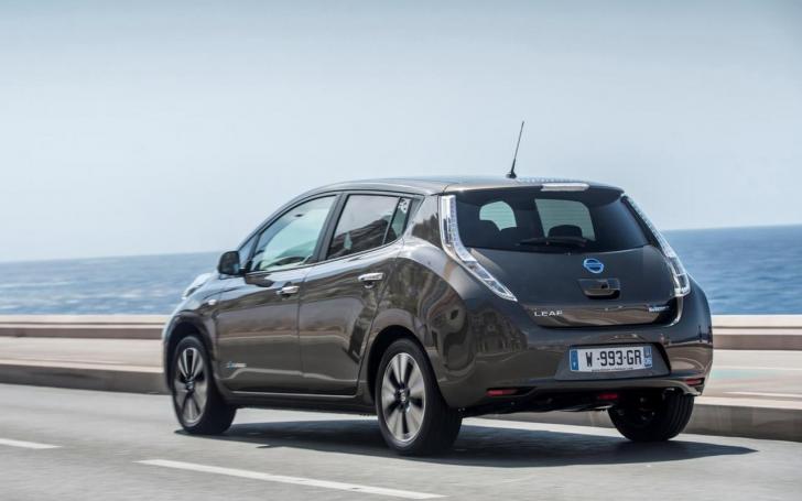 Nissan Leaf/Gamintojo nuotrauka