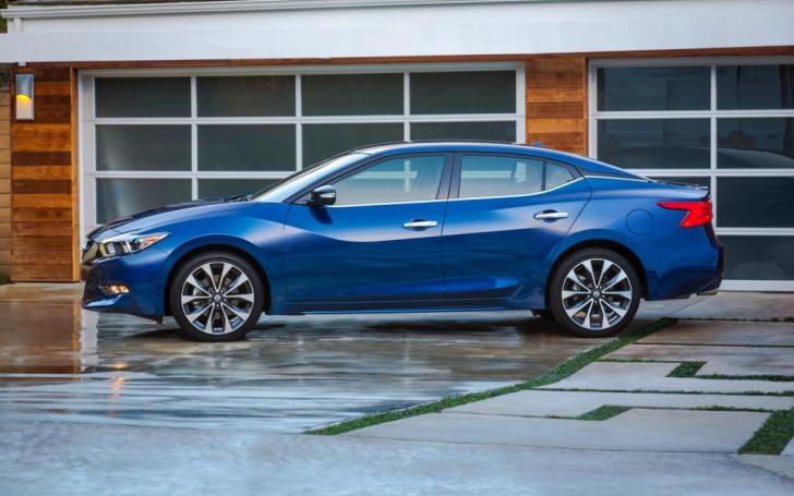 Nissan Maxima/Gamintojo nuotrauka