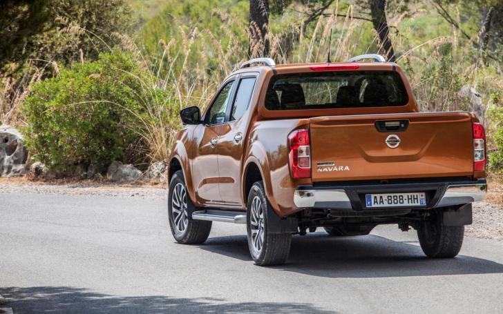 Nissan NP300 Navara/Gamintojo nuotrauka