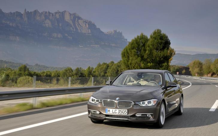 BMW 3 Modern linija/Gamintojo nuotrauka
