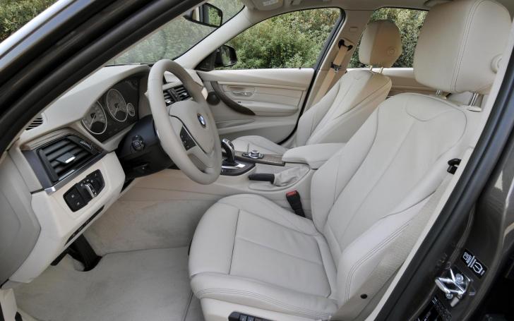 BMW 3 Modern linija/Gamintojo nuotrauka