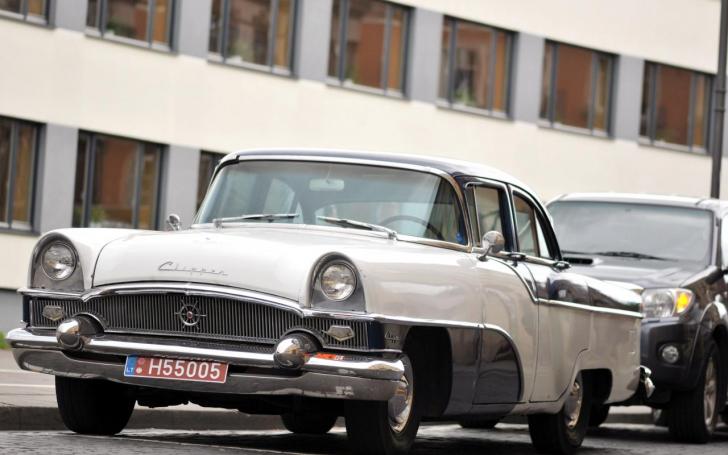 Packard Clipper Deluxe 1955/98.lt nuotrauka