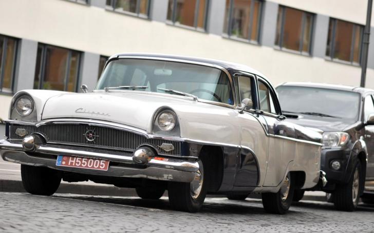 Packard Clipper Deluxe 1955/98.lt nuotrauka