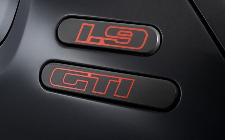 Peugeot 205 GTi 1.9 Gutmann/Gamintojo nuotrauka