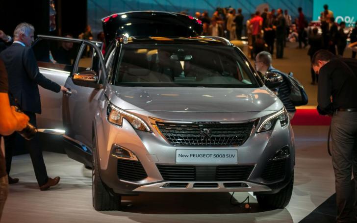 Peugeot 5008/Vytauto Pilkausko nuotrauka