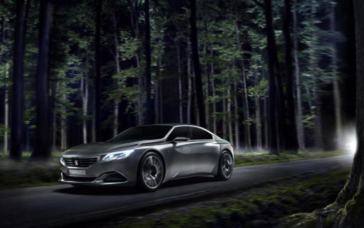 Peugeot Exalt Concept /Gamintojo nuotrauka