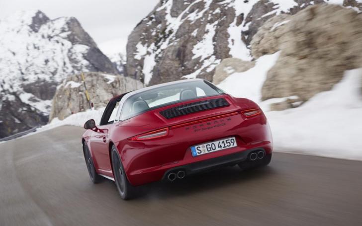 Porsche 911 Targa 4 GTS/Gamintojo nuotrauka