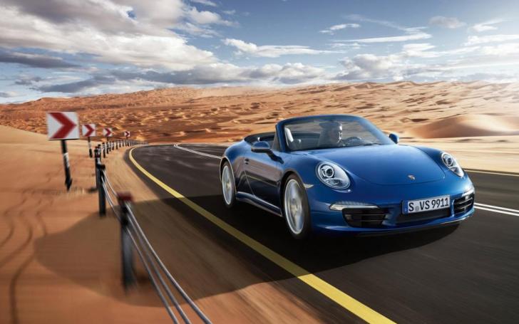 Porsche 911 Carrera 4/Gamintojo nuotrauka