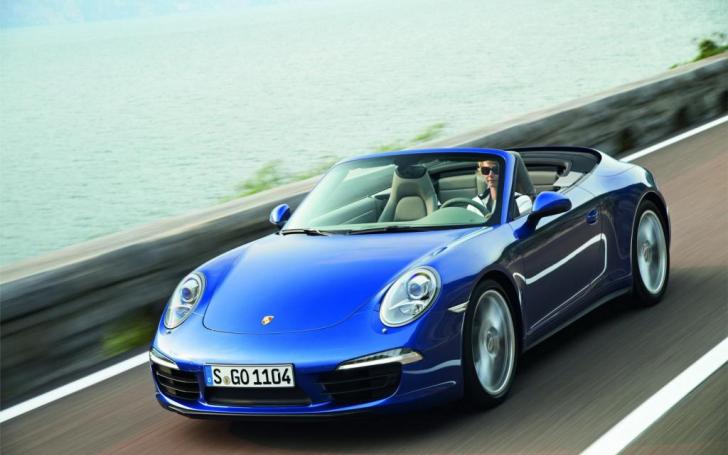 Porsche 911 Carrera 4/Gamintojo nuotrauka