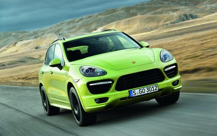 Porsche Cayenne GTS/Gamintojo nuotrauka