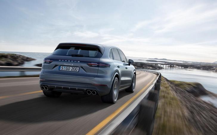 Trečios kartos Porsche Cayenne